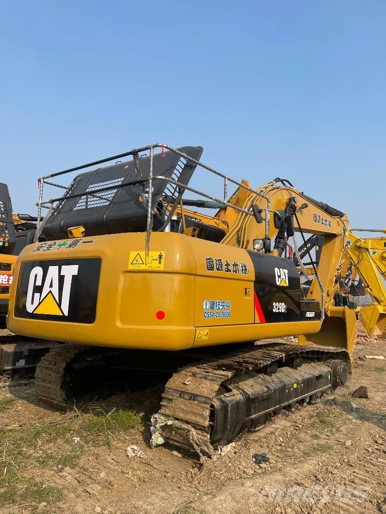 CAT 329 Beltegraver