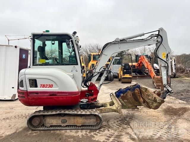 Takeuchi TB 230 Minigravere <7t