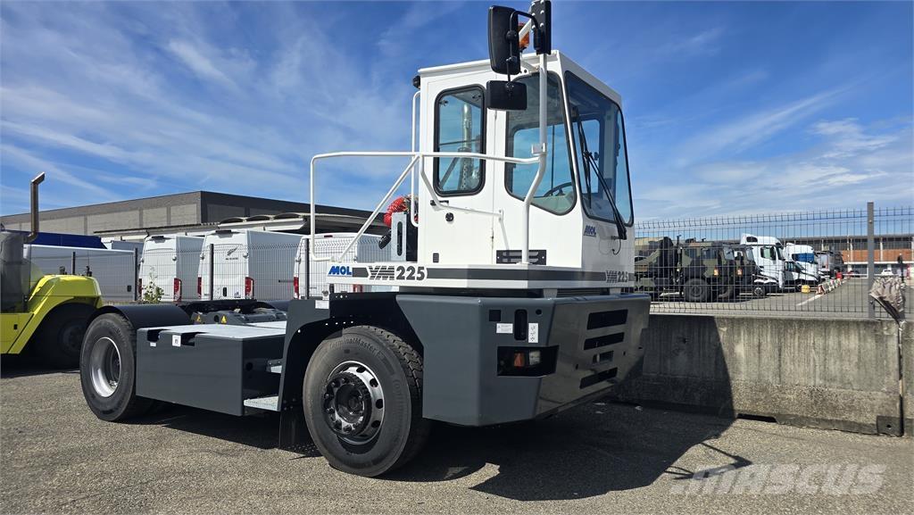 MOL YM225 Terminaltraktor