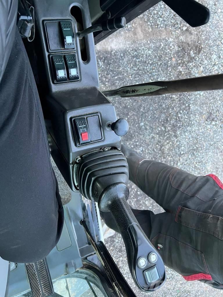 CAT M 313 D Hjulgravere