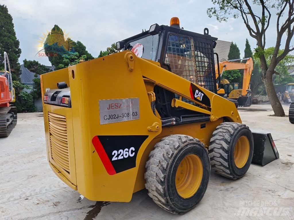 CAT 226c Kompaktlastere