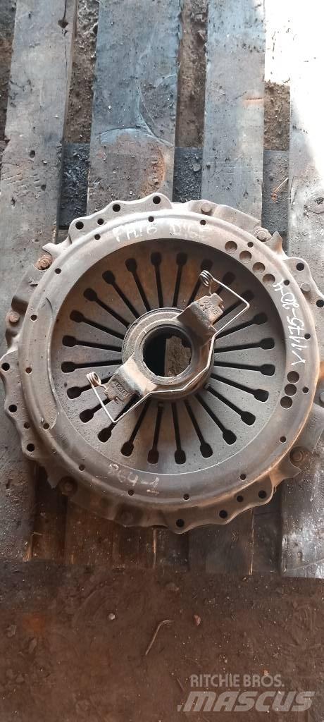 Volvo FH 16.     21635824 Motorer