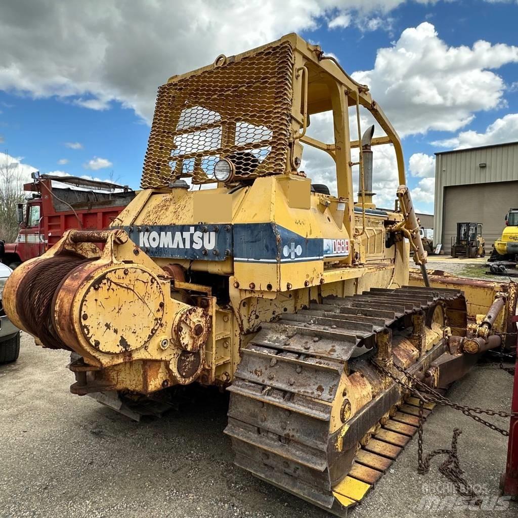 Komatsu D 68 E-1 Dozere Beltegående