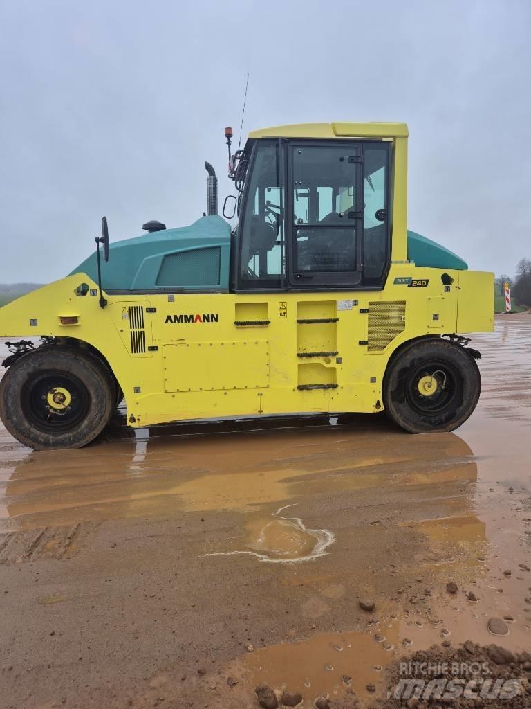 Ammann ART 240 Gummihjulsvalser