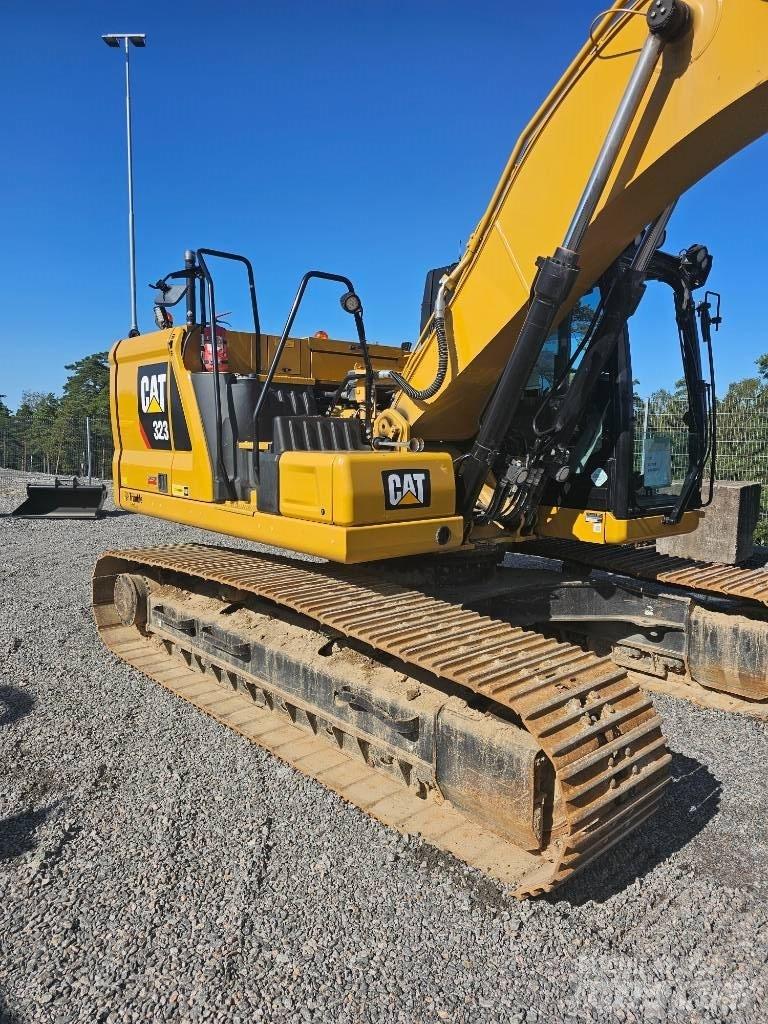 CAT 323 Beltegraver