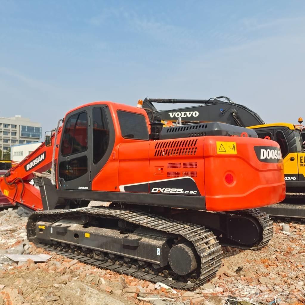 Doosan DX225LC-9C Beltegraver