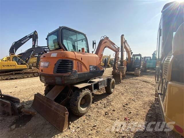 Doosan DX60W Hjulgravere