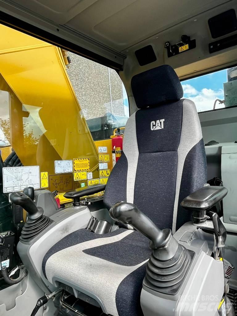 CAT 325 Beltegraver