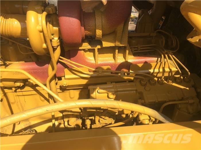 CAT D 6 D Dozere Beltegående