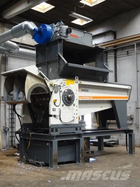 M&J FineShred 1500 Avfallsknusere