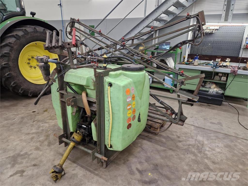 Tecnoma 800 Liter Slepesprøyter