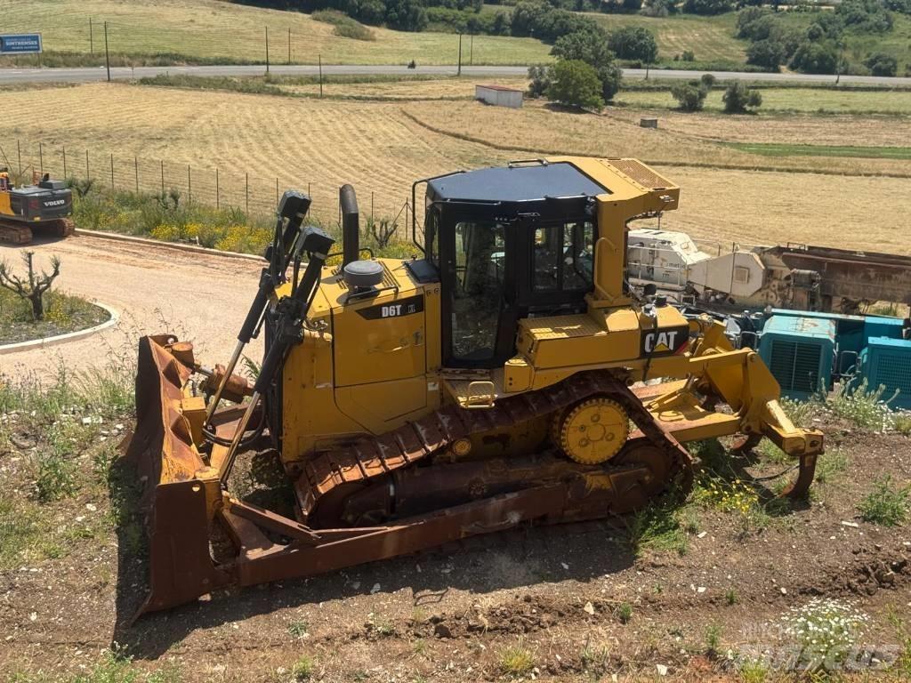 CAT D 6 T XL Dozere Beltegående