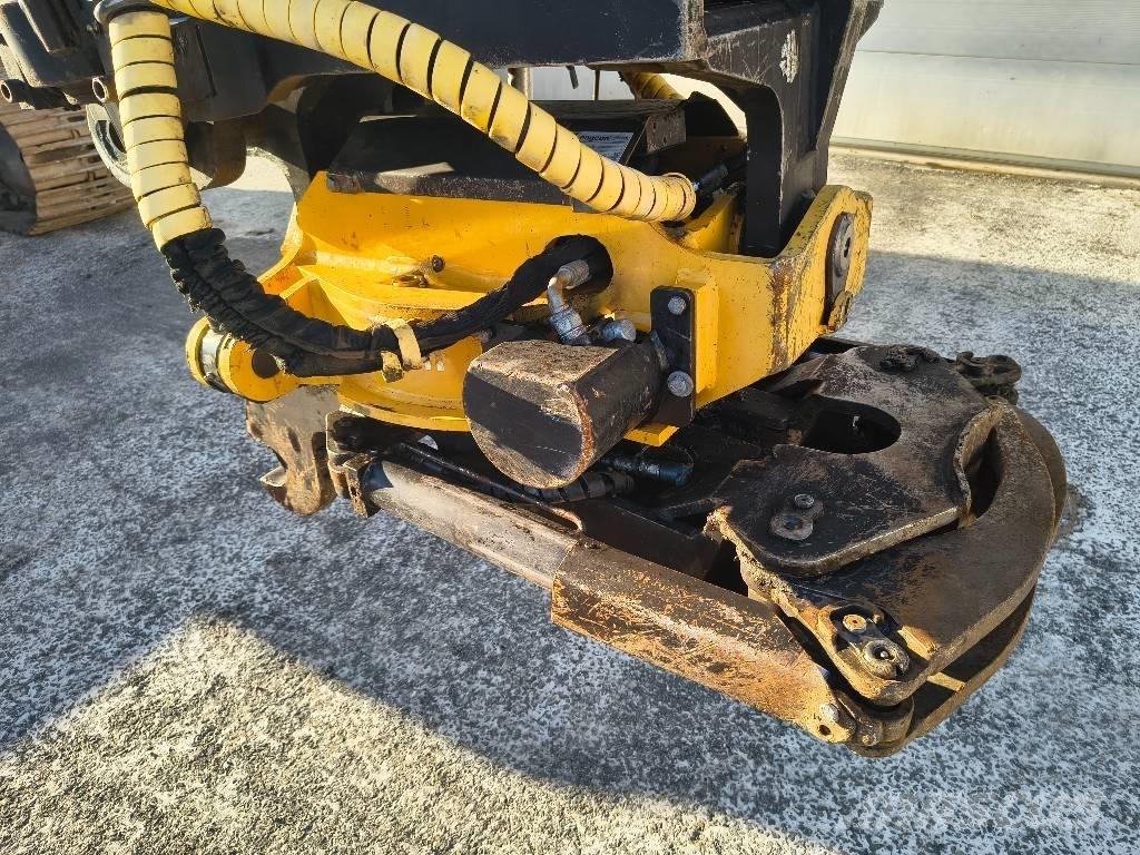 Komatsu PC 240 LC-10 Beltegraver