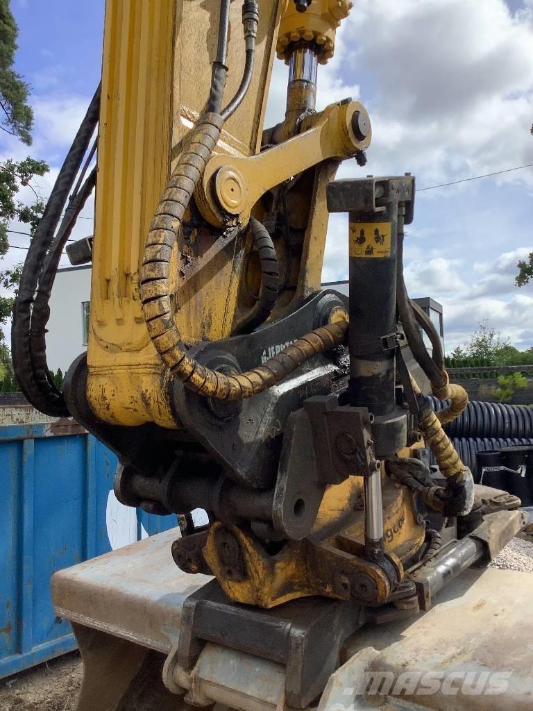 Komatsu PC 240 LC-10 Beltegraver