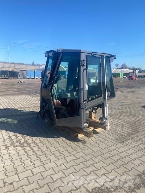 CASE D 1650 NEW CAB Førerhus og Interiør