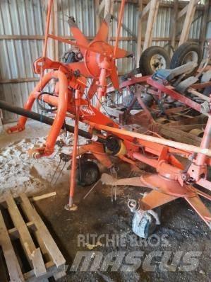 Kuhn GF 5001 Raker og høyvendere
