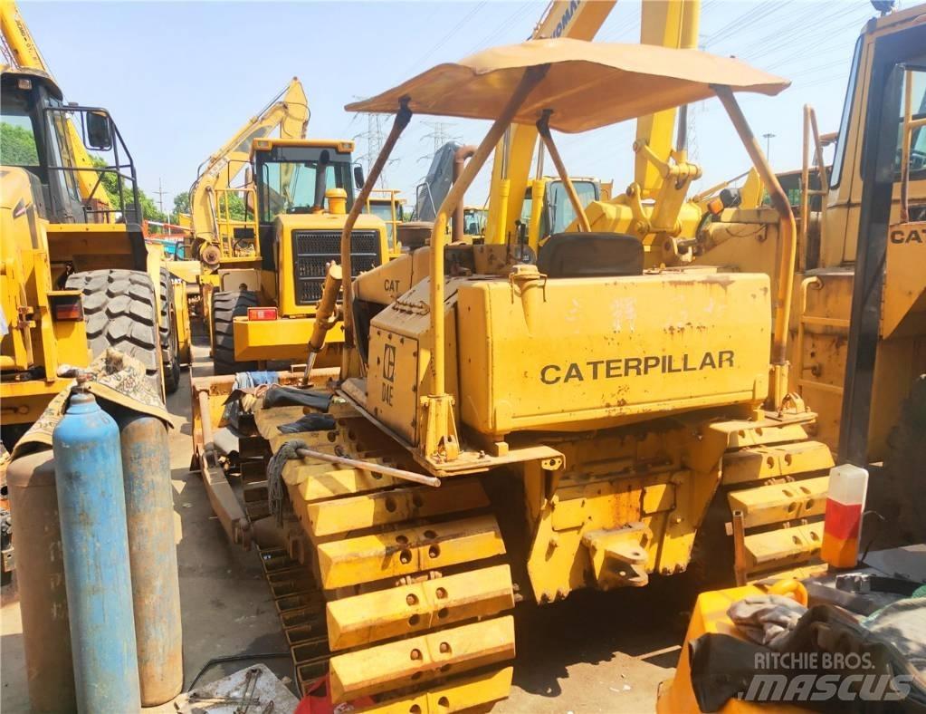 CAT D 4 E Dozere Beltegående
