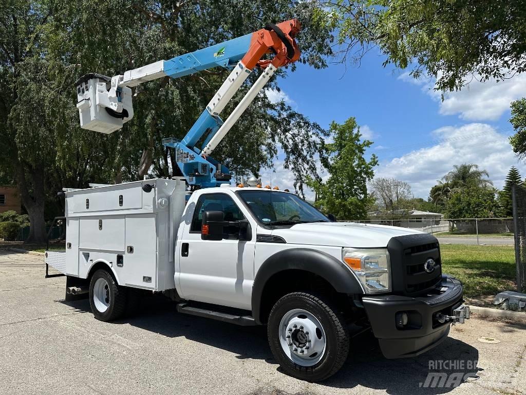 Ford F 550 SD Bilmontert lift