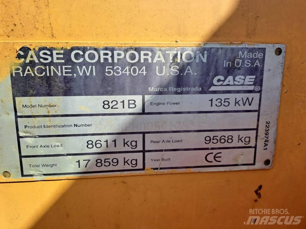 CASE 821 B Hjullastere