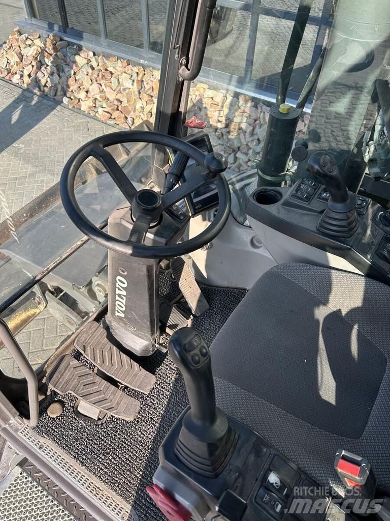 Volvo EW180E Hjulgravere