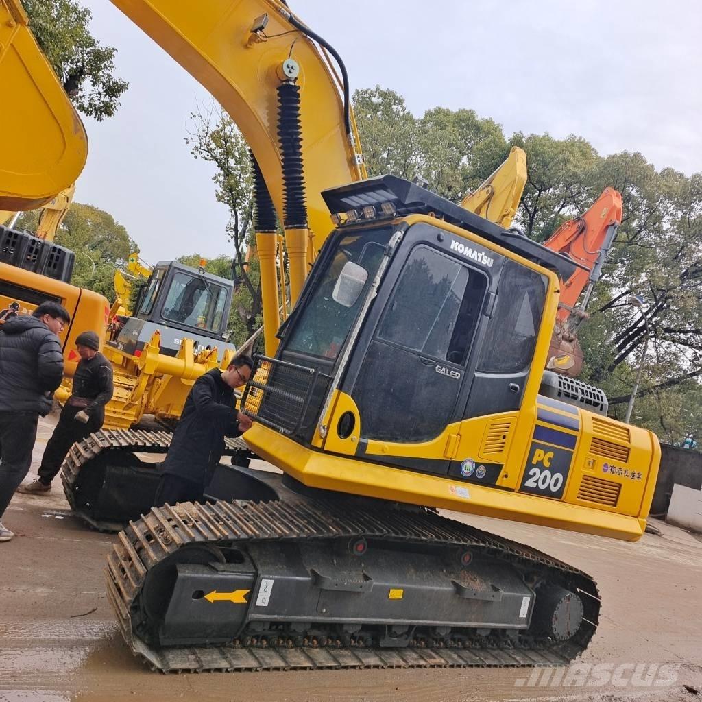 Komatsu PC 200 Beltegraver