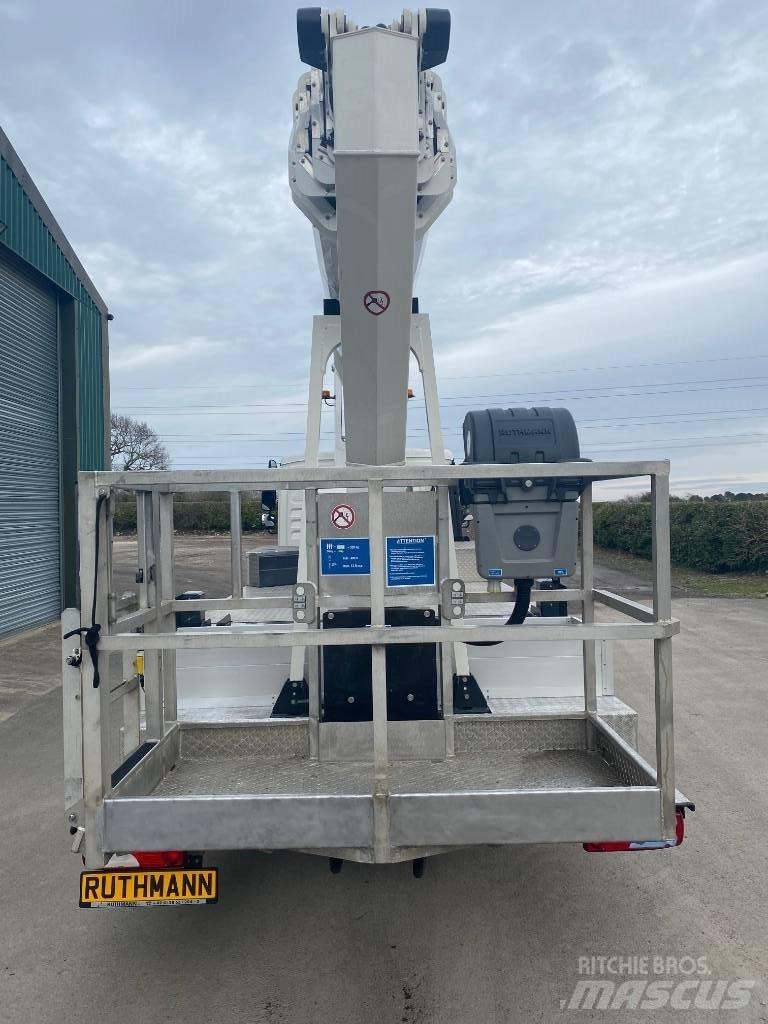 Ruthmann T330.3 Bilmontert lift