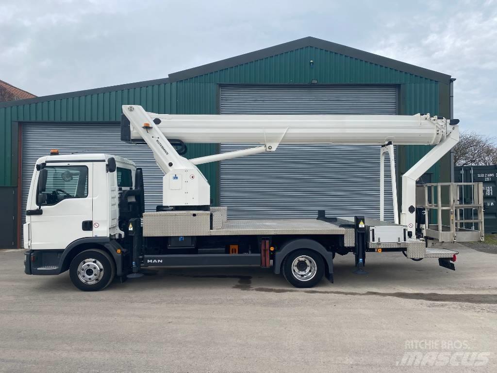 Ruthmann T330.3 Bilmontert lift