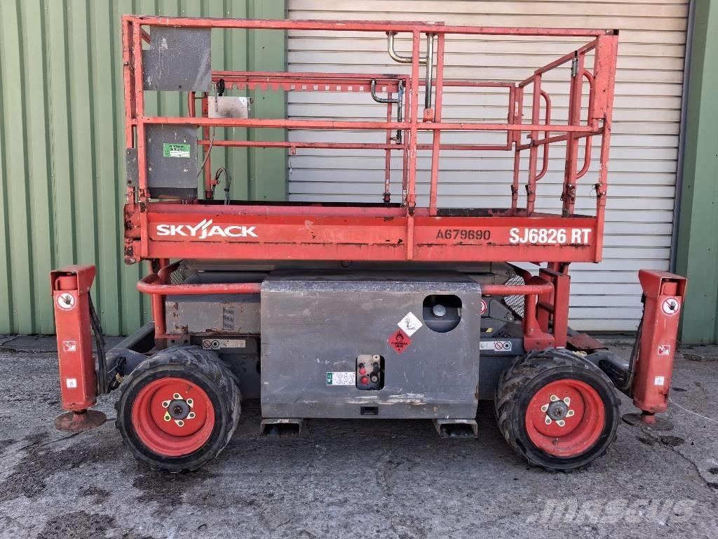 SkyJack SJ 6826 RT Sakselifter