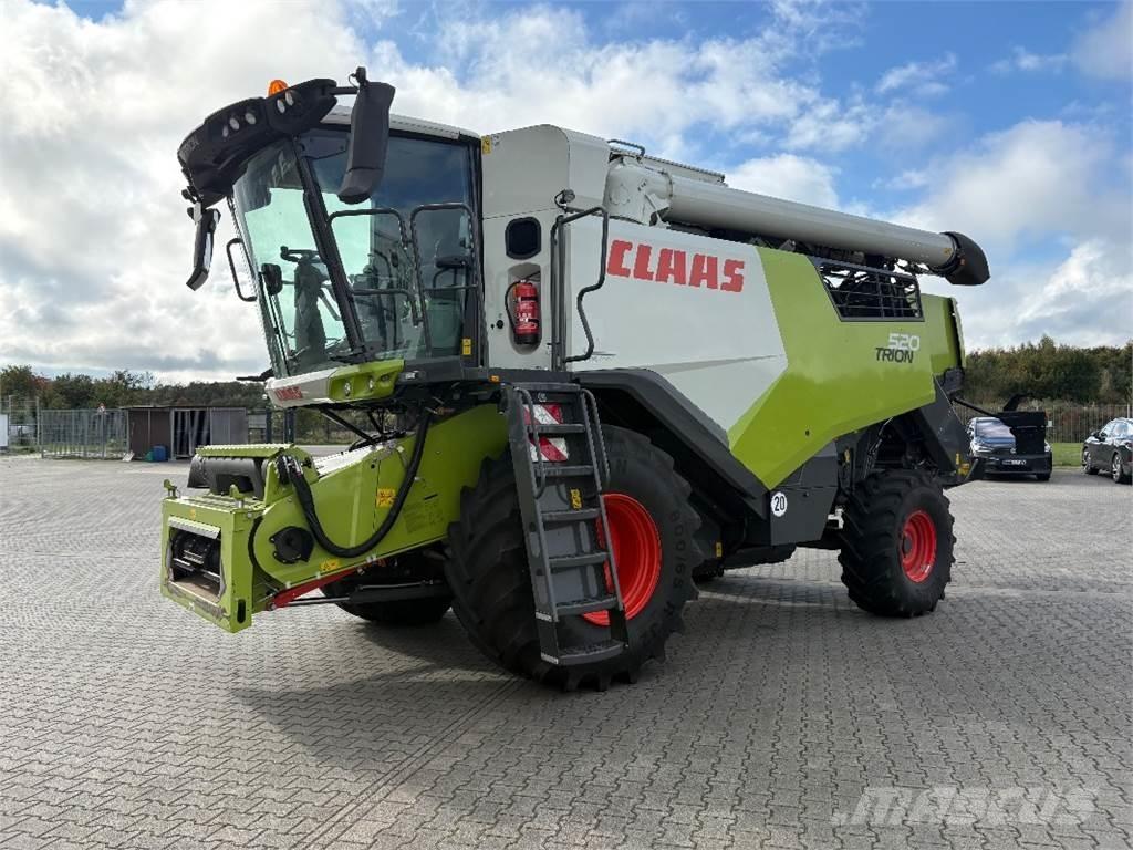 CLAAS TRION 520 Skurtreskere