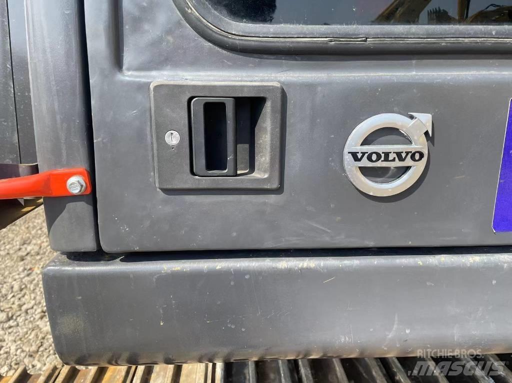 Volvo ec240 Gravemaskiner med lang bom
