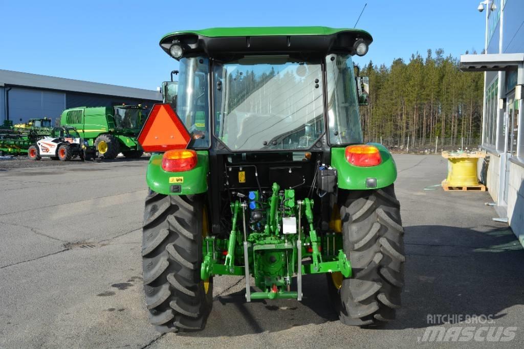 John Deere 5058E Traktorer