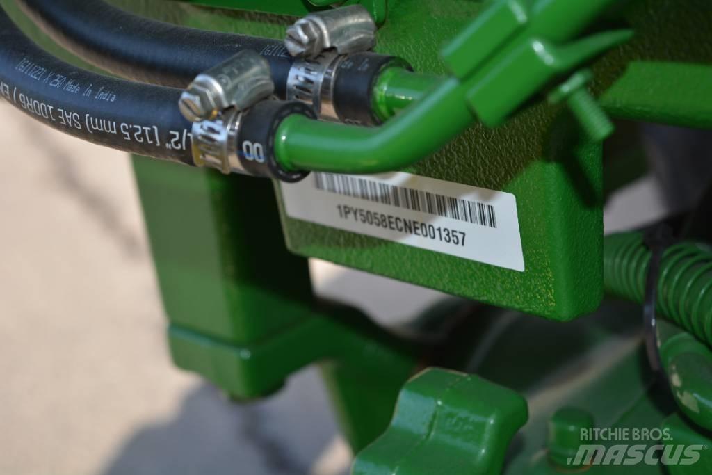John Deere 5058E Traktorer