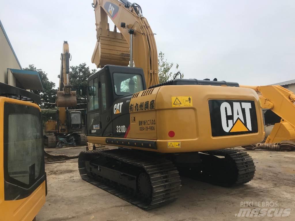 CAT 320 D L Beltegraver