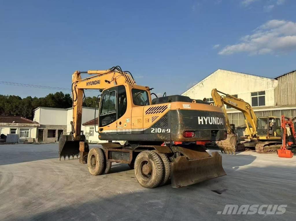 Hyundai 210W-9 Hjulgravere