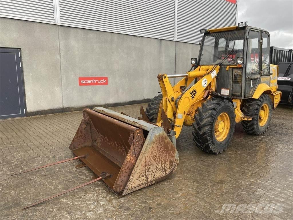 JCB 407 Kompaktlaster