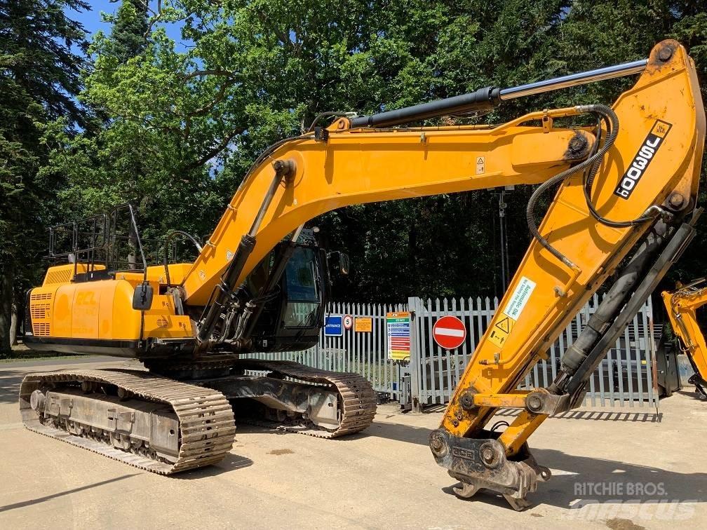 JCB JS 300 LC Beltegraver