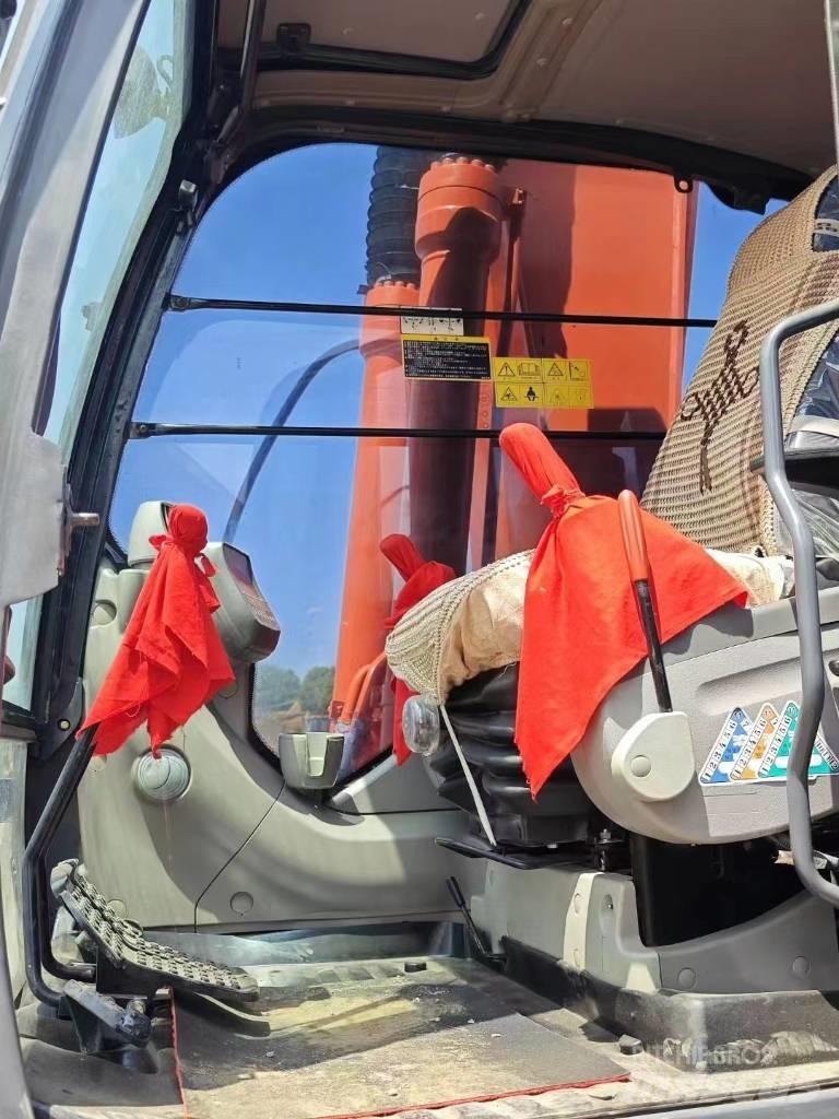 Hitachi ZX200 Beltegraver