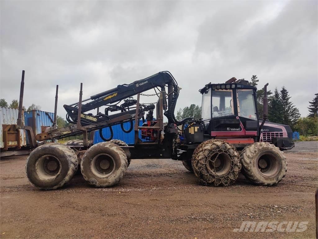 Valmet 840 Lassbærere