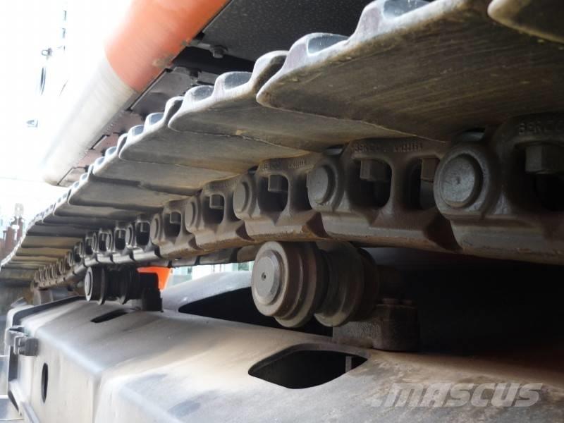 Hitachi EX 300-5 Beltegraver