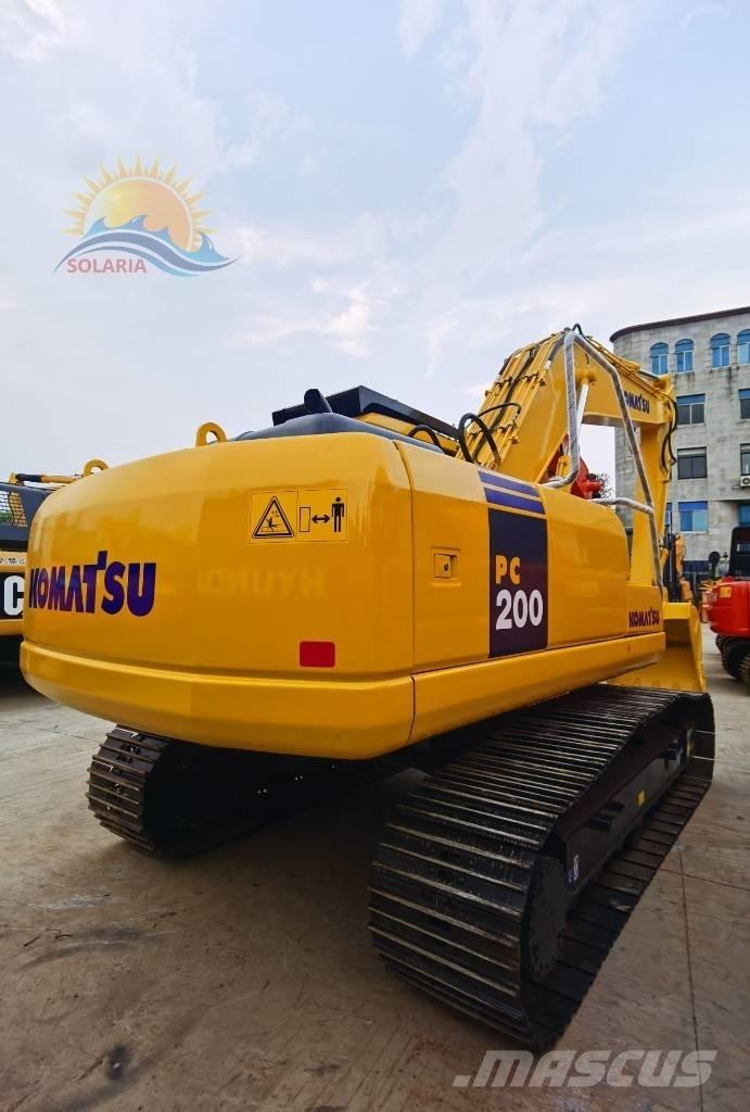 Komatsu PC 200-7 Beltegraver