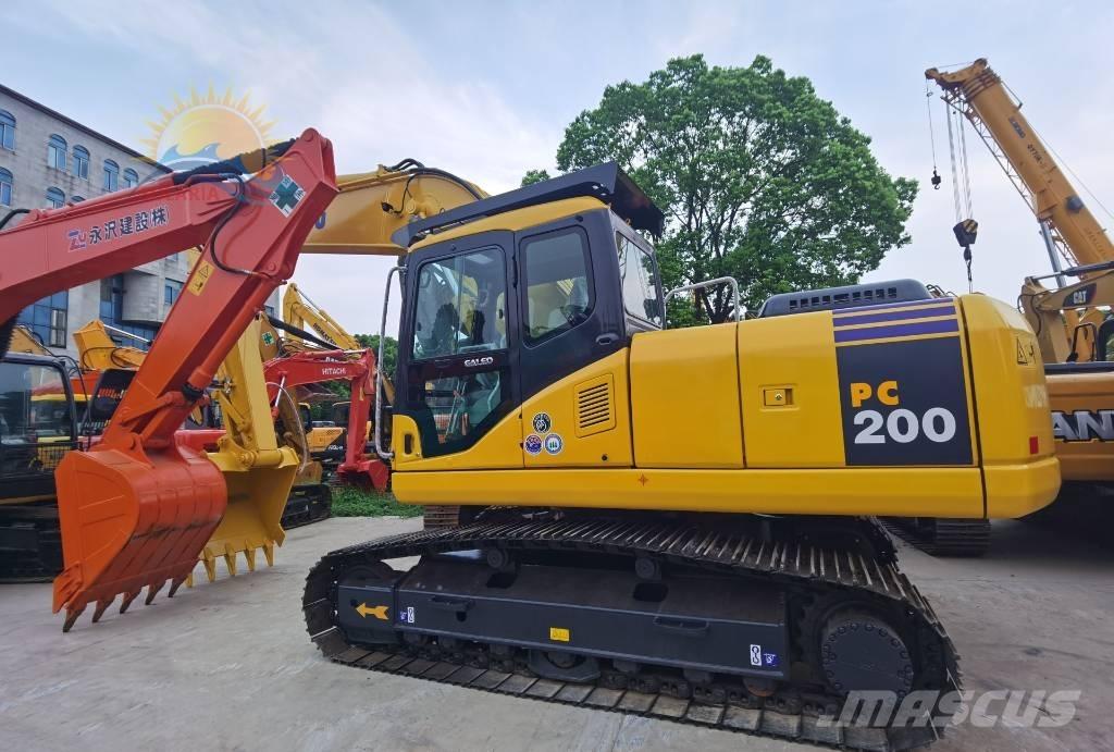 Komatsu PC 200-7 Beltegraver
