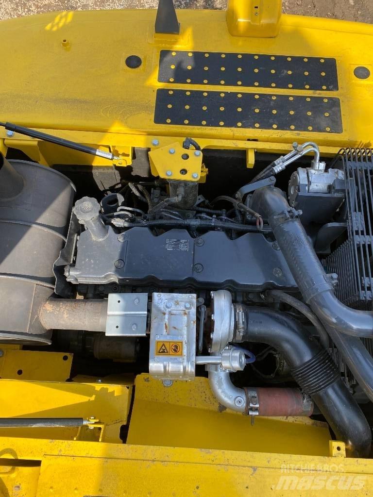 Komatsu 240LC-8 Beltegraver
