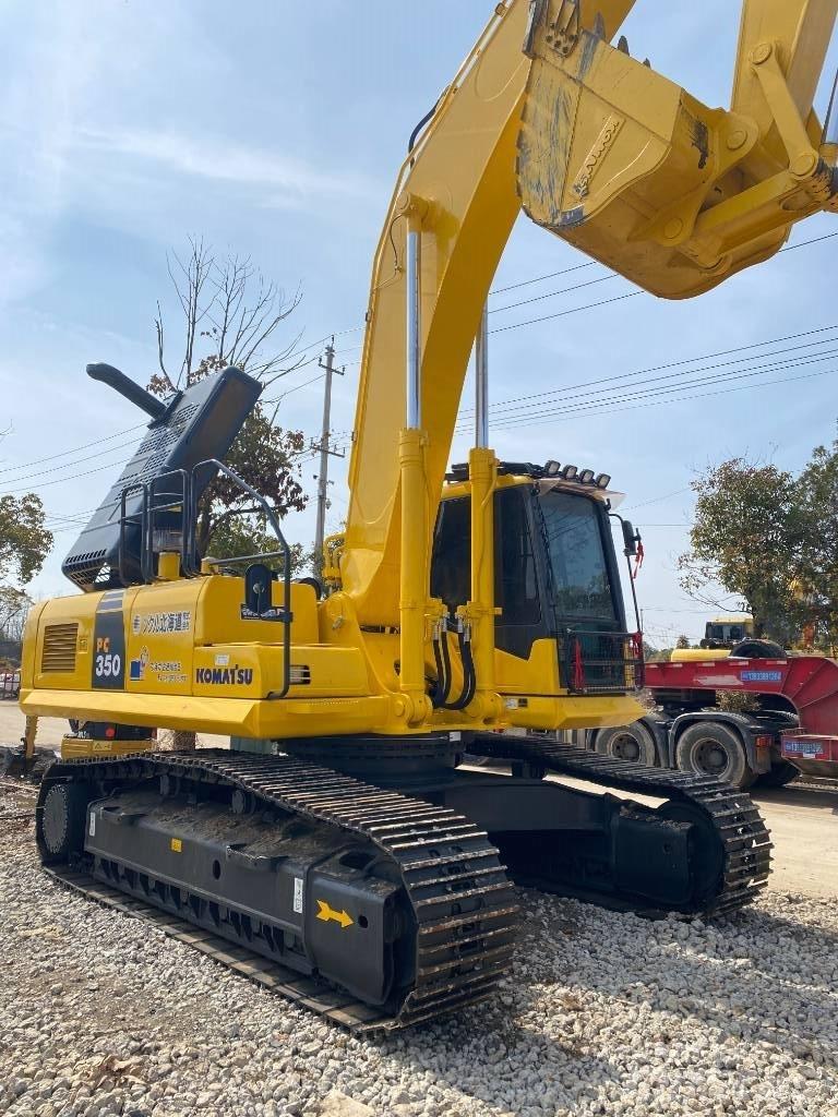 Komatsu 240LC-8 Beltegraver