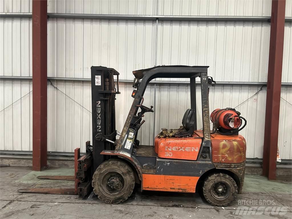  FG30 Propan trucker