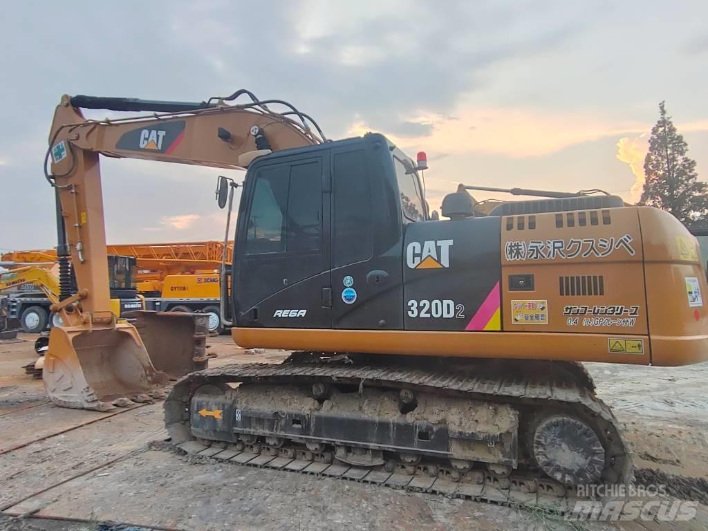 CAT CAT 320D2 Beltegraver