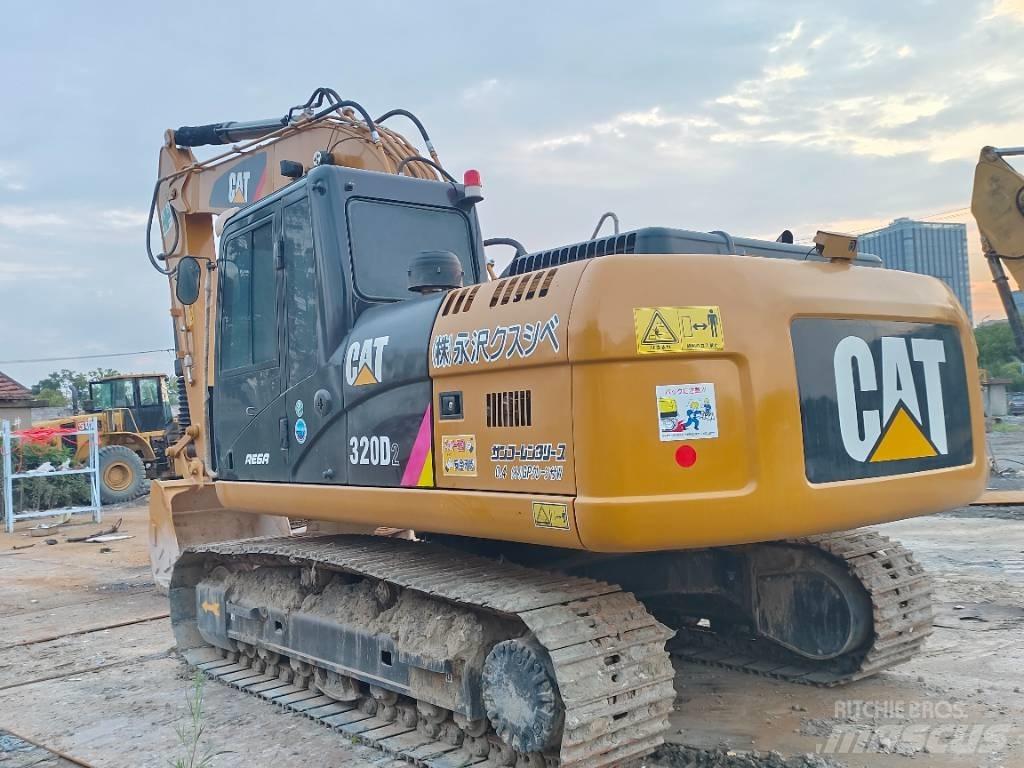 CAT CAT 320D2 Beltegraver