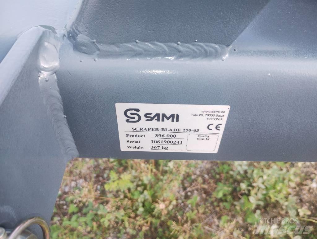 Sami 250-63 Takalana Veiskraper