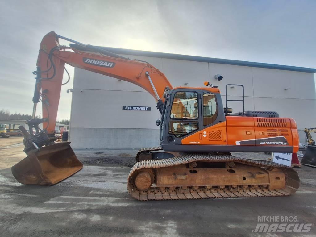 Doosan DX 255 LC-5 Beltegraver