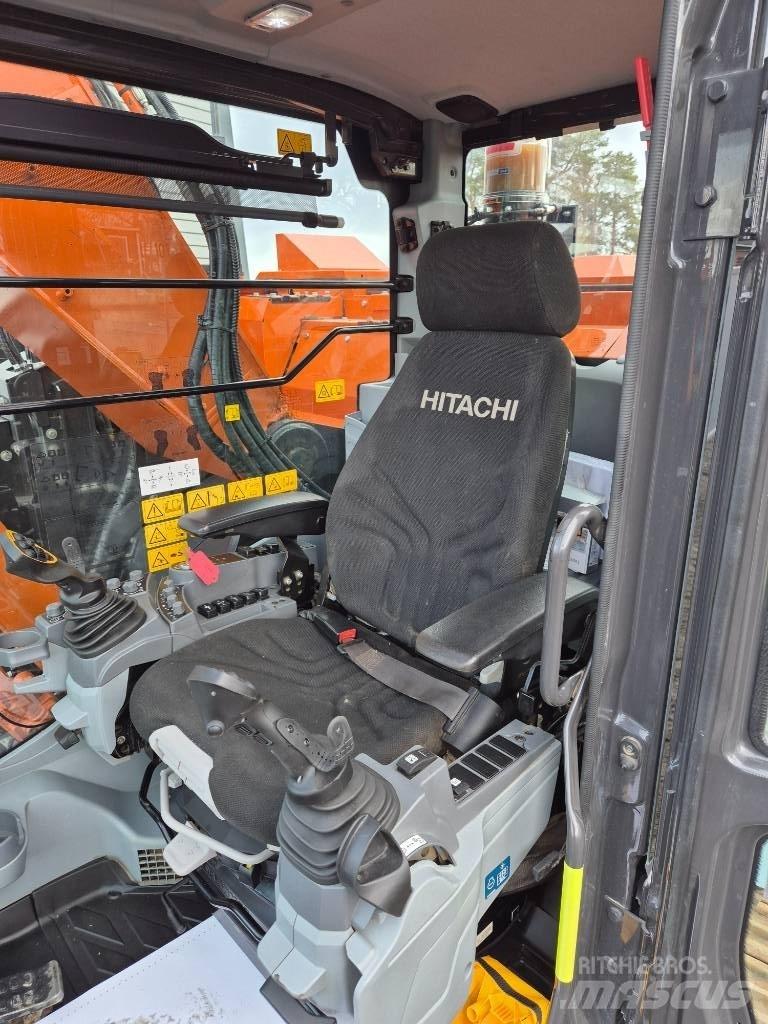 Hitachi ZX 135 US -7 Beltegraver