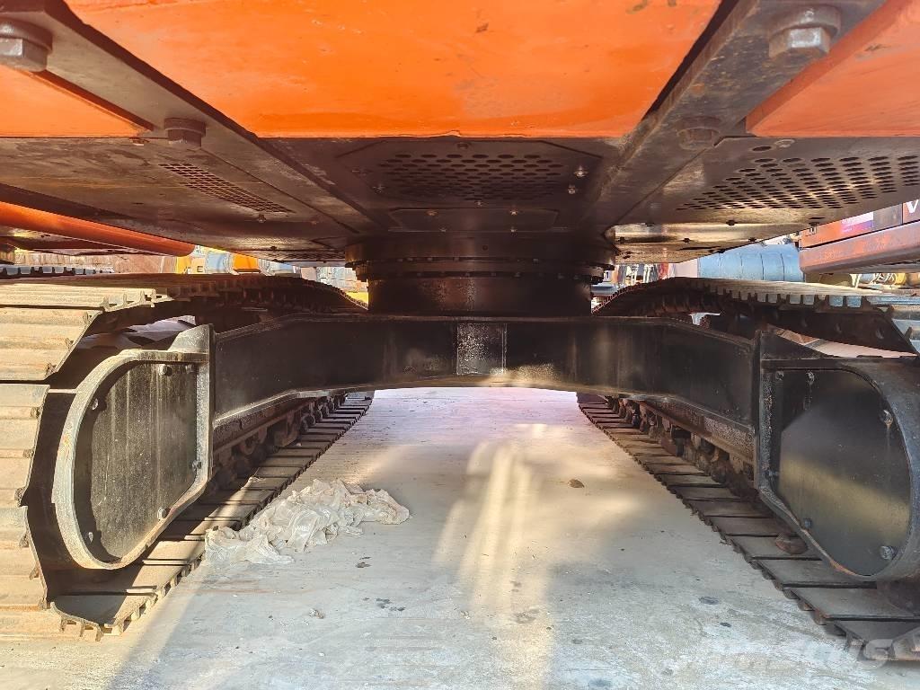 Hitachi ZX 210 Beltegraver
